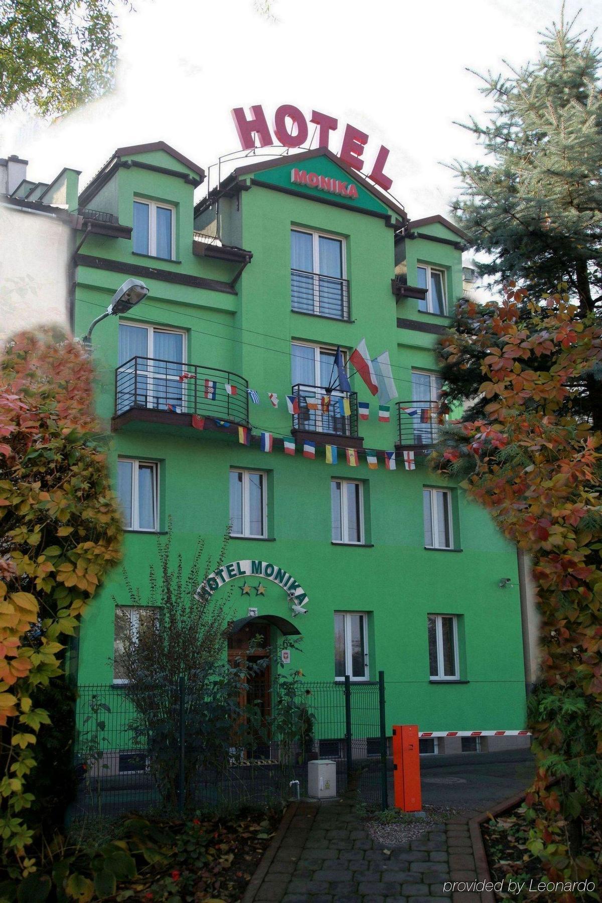 Hotel Monika Krasków Εξωτερικό φωτογραφία